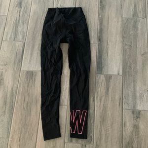 White fox active black leggings